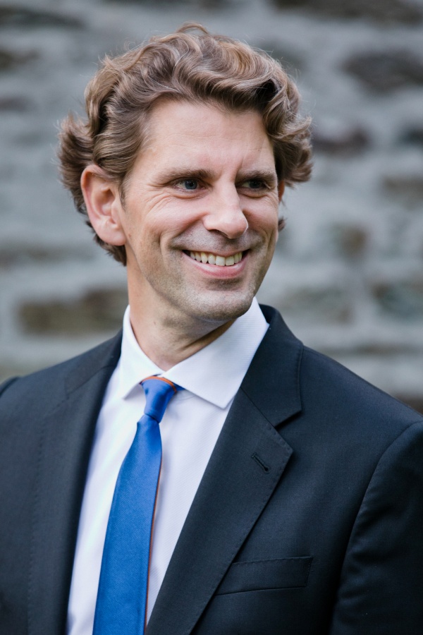Dr. Marlon Bröhr
